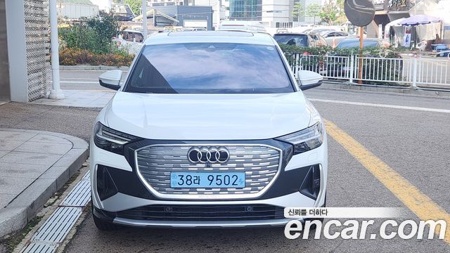 Audi Q4 e-tron 45 Premium Sportback — пробег 730 км — фото 3 из 5