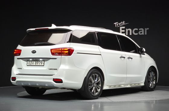 Kia Carnival 7-Seater Limousine President — пробег 159 048 км — фото 2 из 5