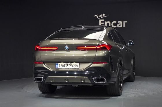 BMW X6 xDrive40i M Sport — пробег 71 973 км — фото 4 из 5