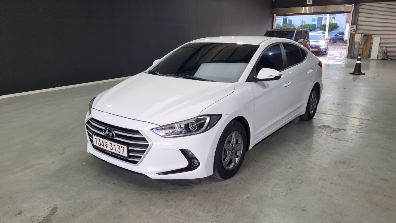 Hyundai AVANTE из Кореи Encar