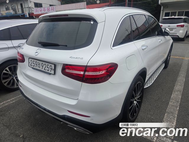 Mercedes-Benz GLC-Class GLC300 4MATIC AMG Line — пробег 43 651 км — фото 4 из 5