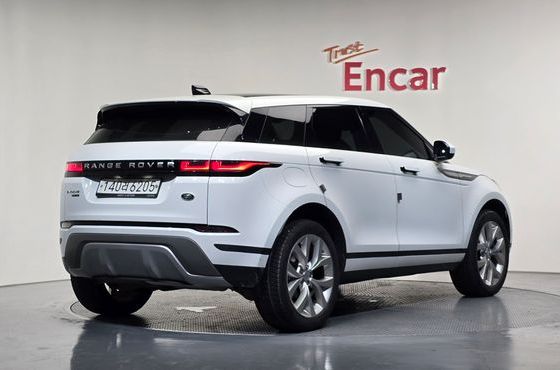 Land Rover Range Rover Evoque D180 SE — пробег 73 012 км — фото 2 из 5