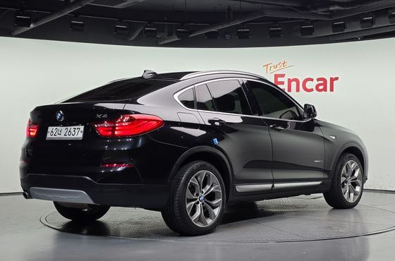 BMW X4 xDrive20d — пробег 142 070 км — фото 2 из 5