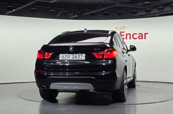 BMW X4 xDrive20d — пробег 142 070 км — фото 4 из 5