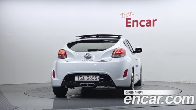 Hyundai Veloster PYL — пробег 95 137 км — фото 4 из 5