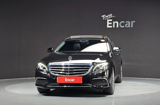 Mercedes-Benz E-Class E450 4MATIC Exclusive — пробег 9 780 км — фото 3 из 5
