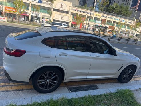 BMW X4 xDrive20d M Sport — пробег 82 300 км — фото 4 из 5