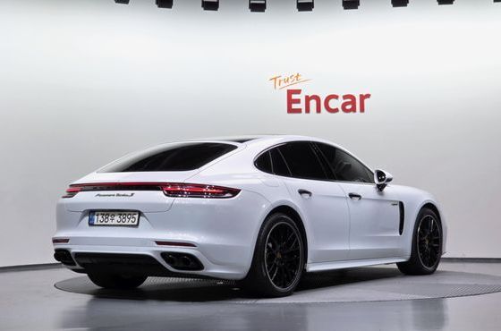 Porsche Panamera 2.9 AWD E-Hybrid — пробег 91 052 км — фото 2 из 5