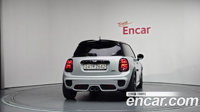 Mini Cooper JCW 3rd Generation — пробег 21 228 км — фото 4 из 5