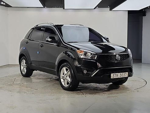 Ssangyong KORANDO 2.0 CVT 2WD Deluxe — пробег 176 344 км — фото 2 из 5