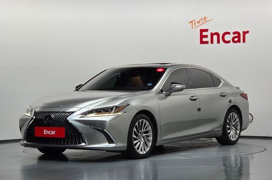 Lexus ES Executive — пробег 126 647 км — фото 1 из 5