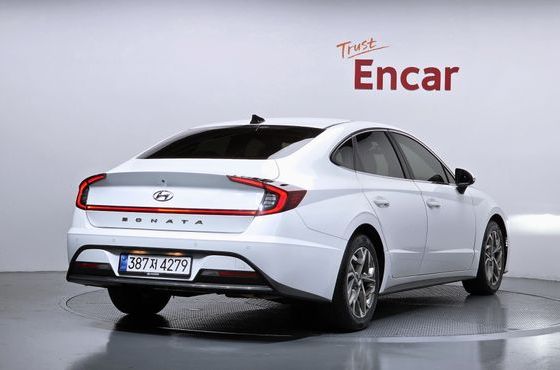 Hyundai Sonata 2.0 Premium — пробег 143 458 км — фото 2 из 5