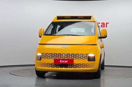 Hyundai Staria L3.5 Kinder Safety Car 11-Seater — пробег 52 448 км — фото 3 из 5