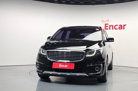 Kia Carnival 7-seater Limousine VIP — пробег 149 590 км — фото 3 из 5