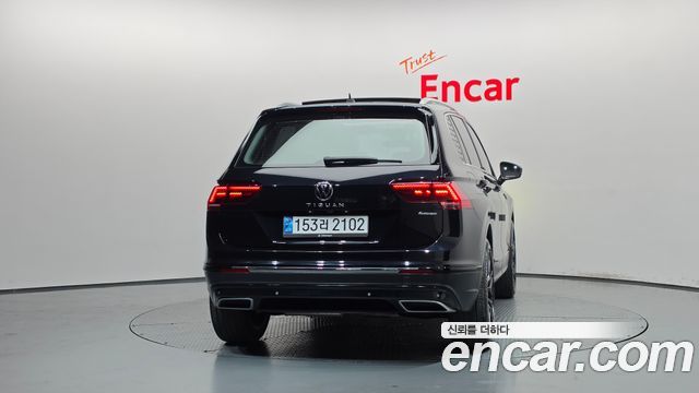 Volkswagen Tiguan из Кореи Encar