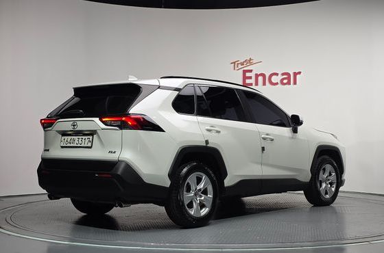 Toyota RAV4 2.5 2WD — пробег 83 613 км — фото 2 из 5