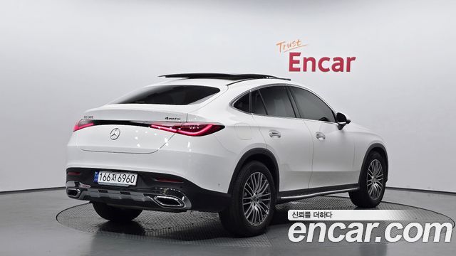 Mercedes-Benz GLC-Class GLC300 4MATIC Avnatgarde Coupe — пробег 60 839 км — фото 2 из 5