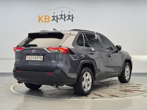 Toyota RAV4 2.5 2WD — пробег 75 268 км — фото 2 из 5