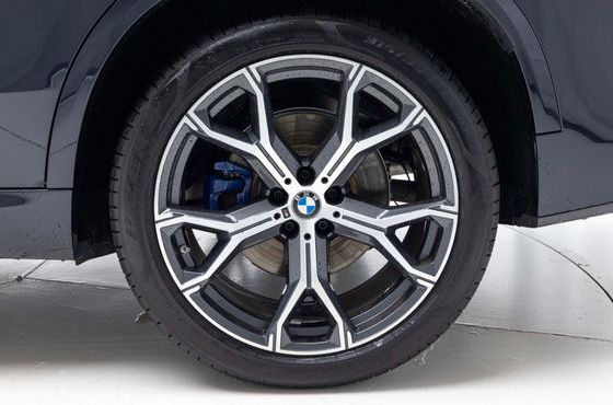 BMW X5 xDrive 40i M Sport — пробег 8 563 км — фото 5 из 5