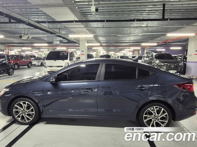Hyundai AVANTE из Кореи Encar