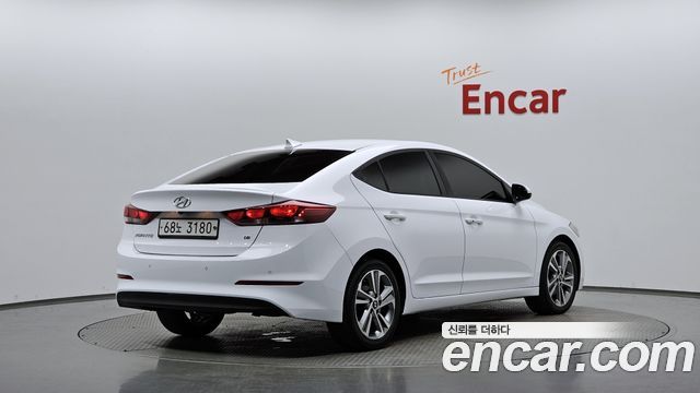 Hyundai AVANTE из Кореи Encar