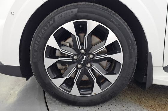 Kia Carnival Diesel 7-Seater Signature — пробег 78 228 км — фото 5 из 5