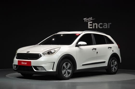 Kia Niro Prestige — пробег 123 526 км — фото 1 из 5