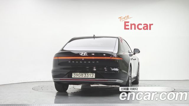 Hyundai Grandeur 2,5 Gasoline 2WD Premium — пробег 118 159 км — фото 4 из 5