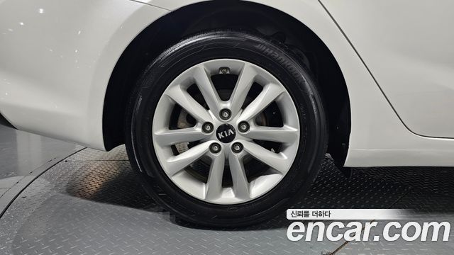 Kia K3 из Кореи Encar