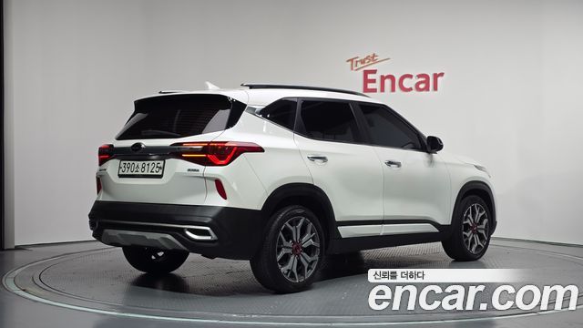 Kia Seltos из Кореи Encar