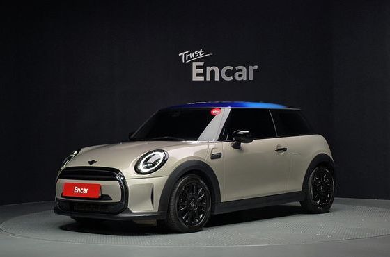 Mini Cooper Gen Z Edition 3rd — пробег 12 708 км — фото 1 из 5