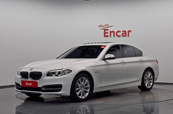 BMW 5-Series 528i xDrive — пробег 87 489 км — фото 1 из 5