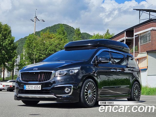 Kia Carnival 9-seater Hi-Limousine Prestige — пробег 193 500 км — фото 1 из 5