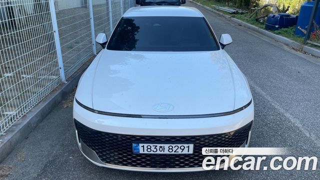 Hyundai Grandeur Premium — пробег 3 800 км — фото 1 из 5