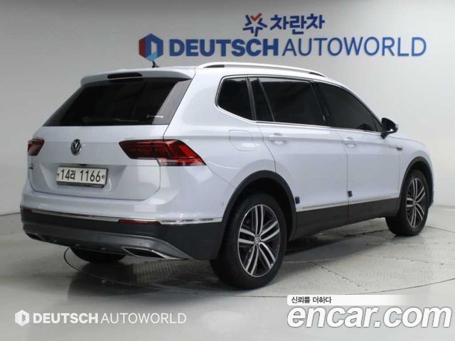Volkswagen Tiguan 2.0 TDI Prestige — пробег 107 612 км — фото 2 из 5