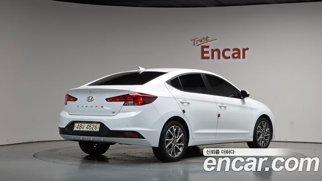 Hyundai AVANTE из Кореи Encar