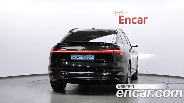 Audi e-tron 55 Quattro Sportback — пробег 85 434 км — фото 4 из 5