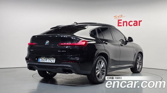 BMW X4 xDrive20d M Sport — пробег 66 352 км — фото 2 из 5