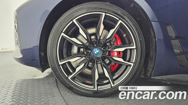 BMW i4 из Кореи Encar
