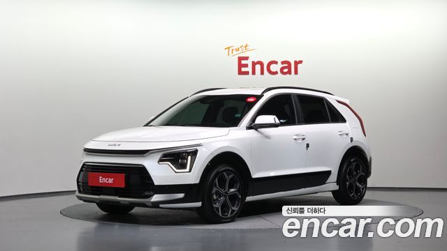 Kia Niro Signature — пробег 25 492 км — фото 1 из 5