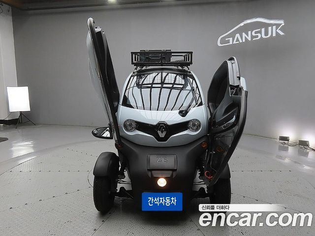 Renault (Samsung) Twizy Intens(2-seater) — пробег 8 700 км — фото 2 из 5