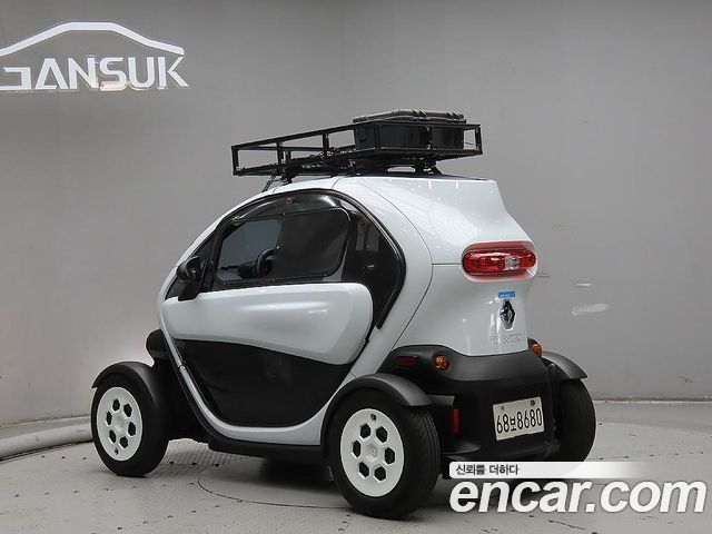 Renault (Samsung) Twizy Intens(2-seater) — пробег 8 700 км — фото 4 из 5