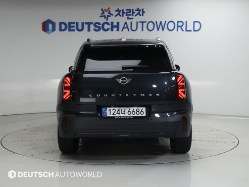 Mini Countryman ALL4 Dealer Tailored Edition — пробег 777 км — фото 4 из 5