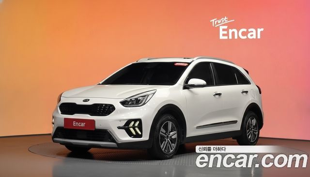 Kia Niro 1.6 HEV Noblesse Special — пробег 168 747 км — фото 1 из 5