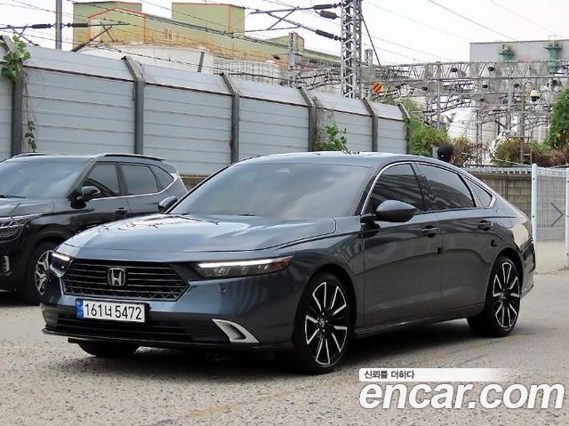 Honda Accord 2.0 Hybrid Touring — пробег 59 846 км — фото 2 из 5