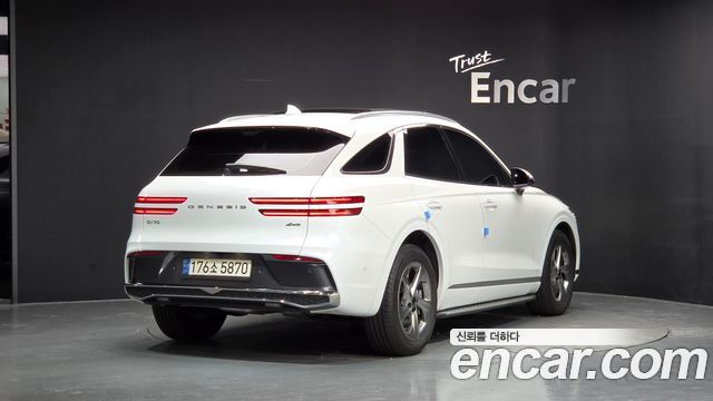Genesis GV70 2.5T Gasoline AWD — пробег 23 866 км — фото 2 из 5