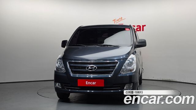 Hyundai Starex 3-Seater VAN Smart — пробег 210 641 км — фото 3 из 5