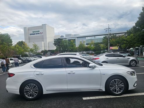 Hyundai Grandeur Exclusive — пробег 68 000 км — фото 4 из 5