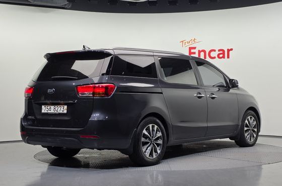 Kia Carnival 11-seater Prestige — пробег 190 115 км — фото 2 из 5