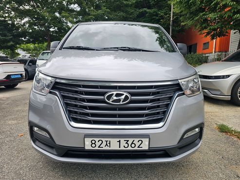 Hyundai Starex Van 3-Seater Smart — пробег 60 680 км — фото 1 из 5